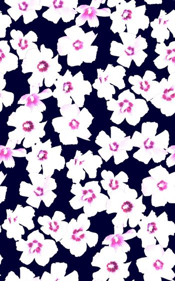 褪色花卉印花华亿平台图片