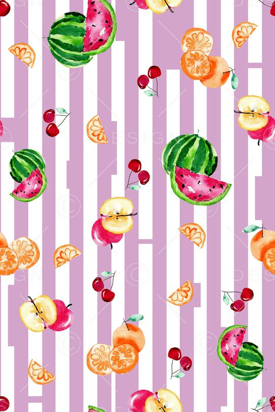 年轻女性印花华亿平台图片