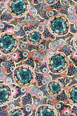 几何印花华亿平台图片