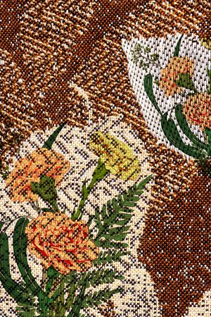 女装印花华亿平台图片