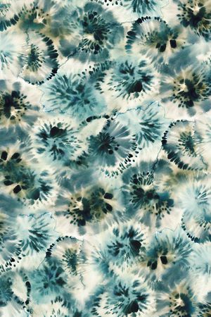 女装印花华亿平台图片