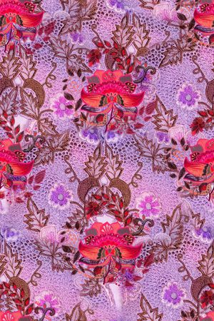 女装印花华亿平台图片