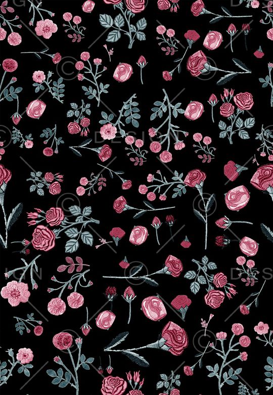 黑底花卉印花华亿平台图片