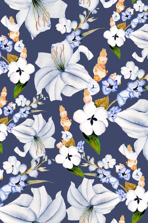 黑底花卉印花华亿平台图片