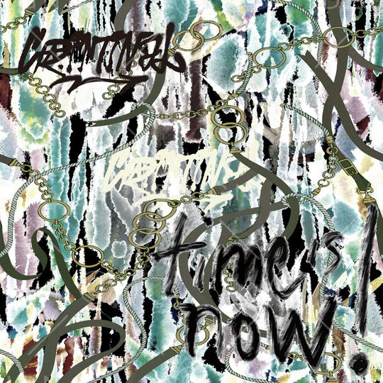 字母印花华亿平台图片