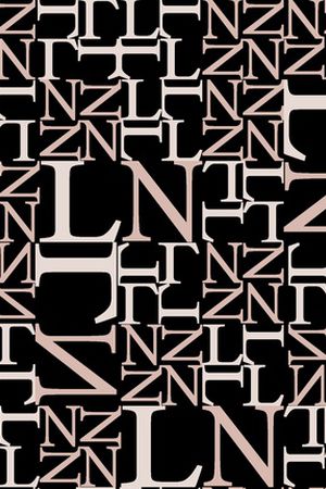 字母印花华亿平台图片