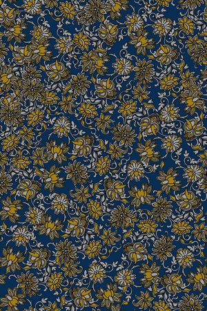 男装印花华亿平台图片