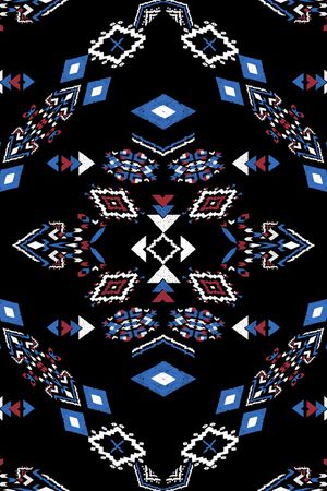 几何印花华亿平台图片