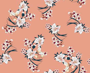 女装印花华亿平台图片