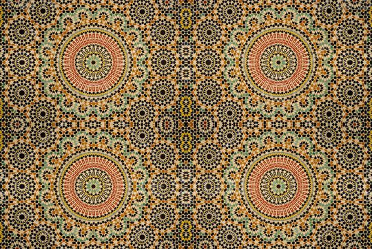 女装印花华亿平台图片