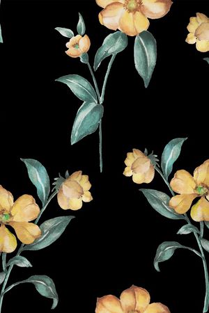 黑底花卉印花华亿平台图片