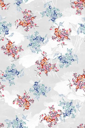 女装印花华亿平台图片