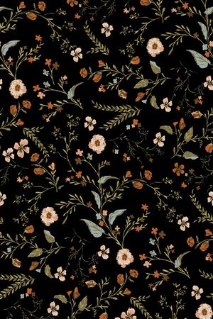 黑底花卉印花华亿平台图片