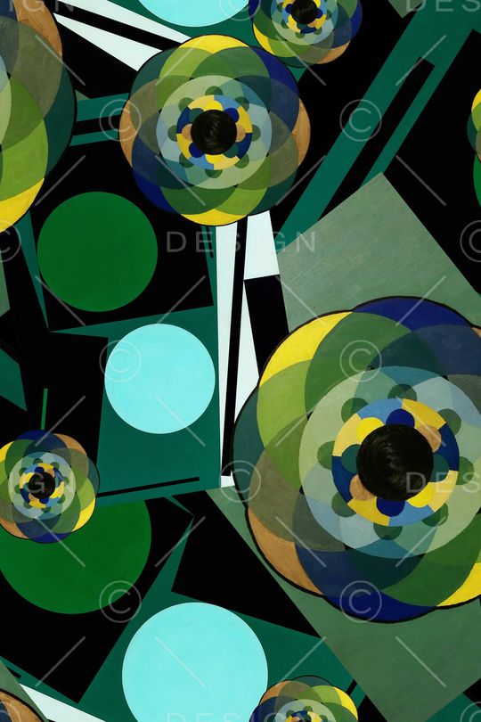 几何印花华亿平台图片