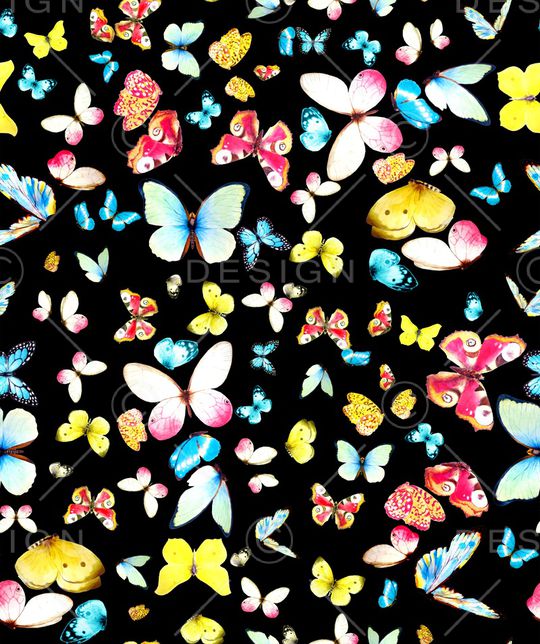 黑底花卉印花华亿平台图片