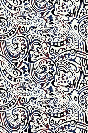 女装印花华亿平台图片