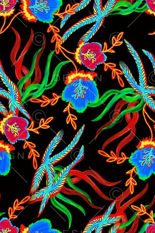 清爽底花卉印花华亿平台图片