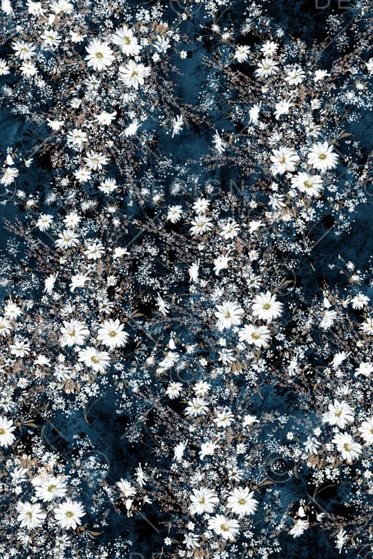 黑底花卉印花华亿平台图片