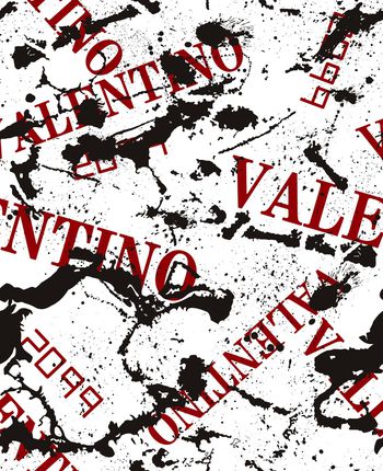 黑底花卉印花华亿平台图片