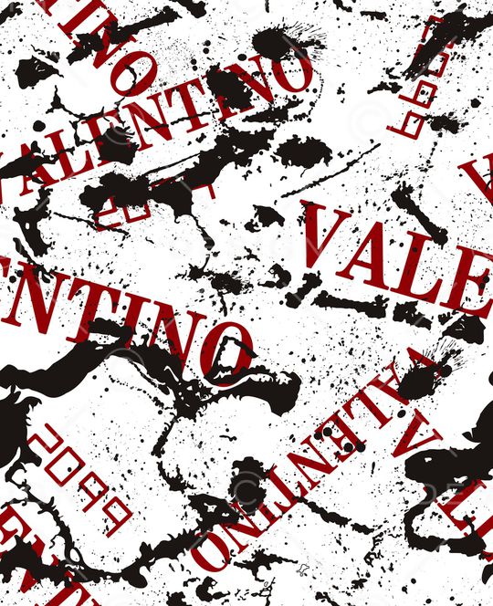 黑底花卉印花华亿平台图片