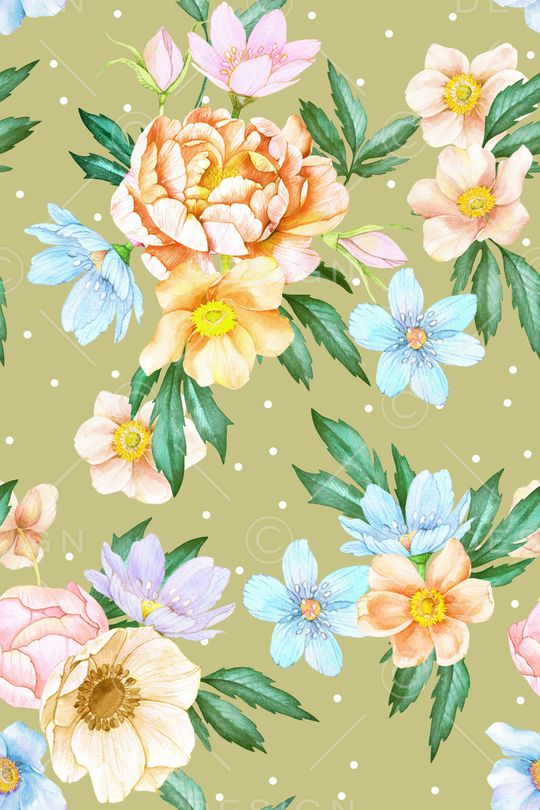 年轻女性印花华亿平台图片