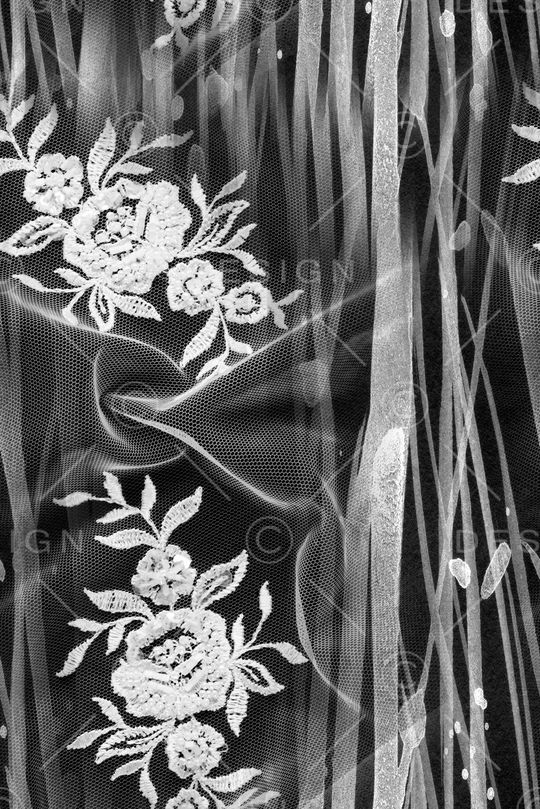 女装定位花印花华亿平台图片