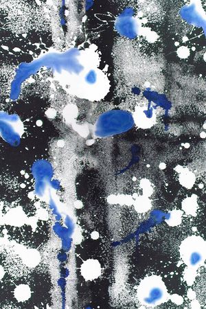 字母印花华亿平台图片