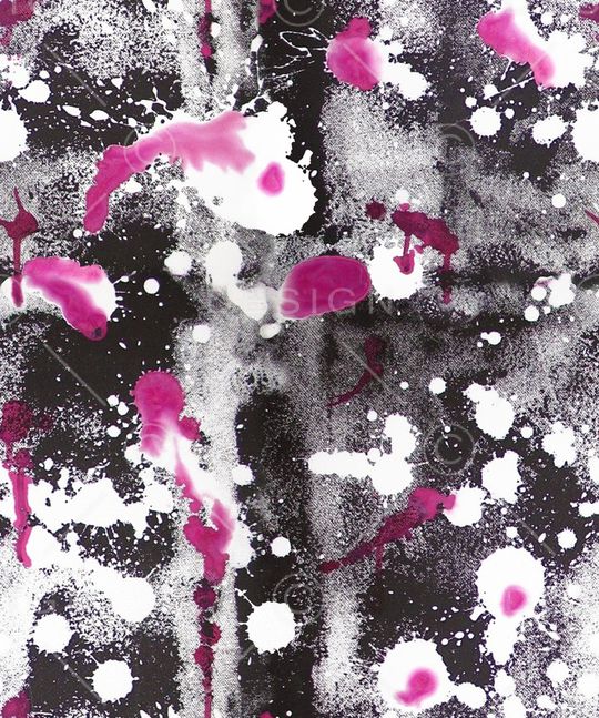 字母印花华亿平台图片