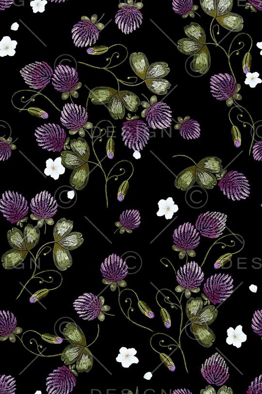 黑底花卉印花华亿平台图片