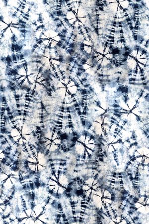 肌理印花华亿平台图片