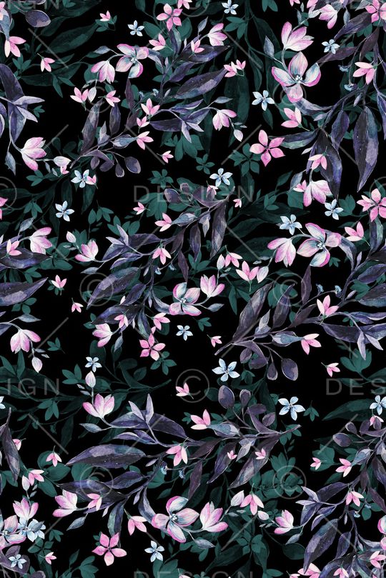 黑底花卉印花华亿平台图片