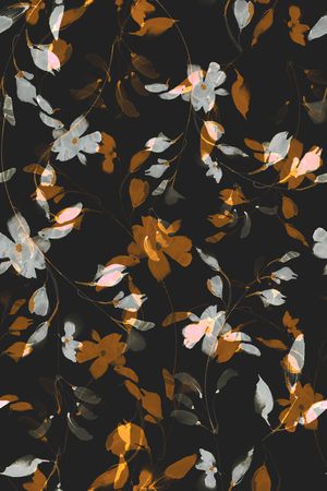 黑底花卉印花华亿平台图片