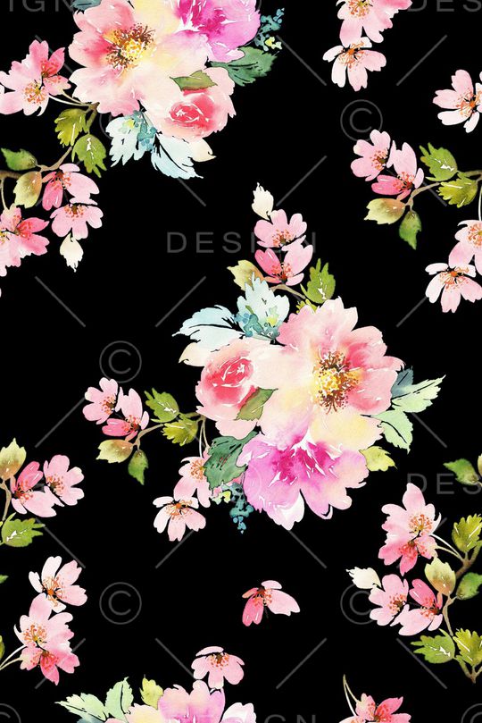 黑底花卉印花华亿平台图片