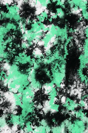 男装满版花印花华亿平台图片