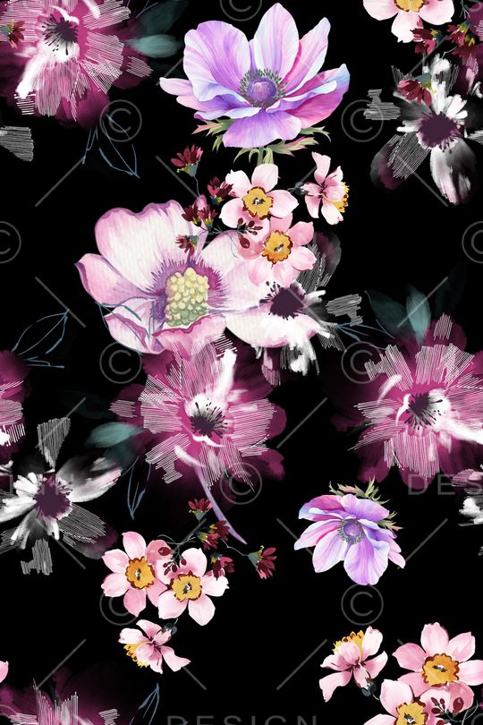 黑底花卉印花华亿平台图片