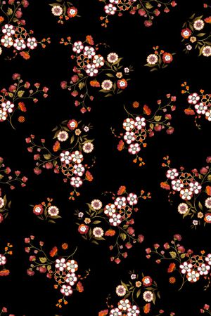 黑底花卉印花华亿平台图片
