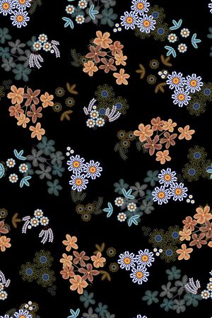 黑底花卉印花华亿平台图片