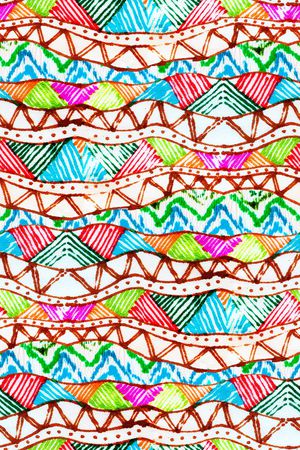 几何印花华亿平台图片