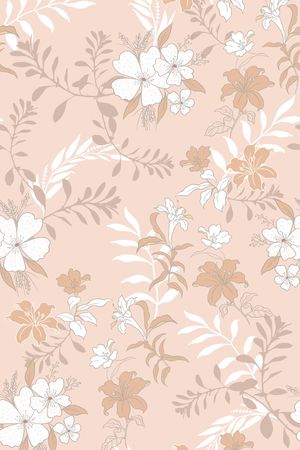 年轻女性印花华亿平台图片