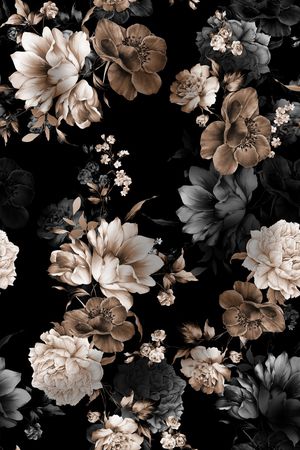 黑底花卉印花华亿平台图片