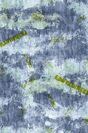 字母印花华亿平台图片