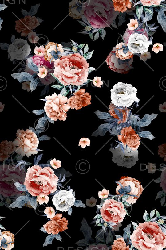 黑底花卉印花华亿平台图片