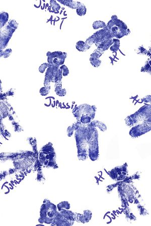 字母印花华亿平台图片