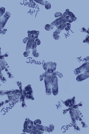 字母印花华亿平台图片