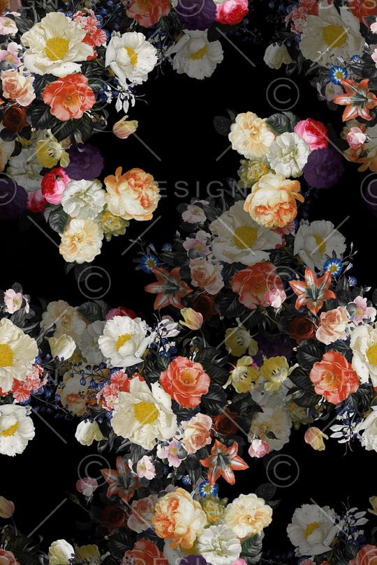 黑底花卉印花华亿平台图片