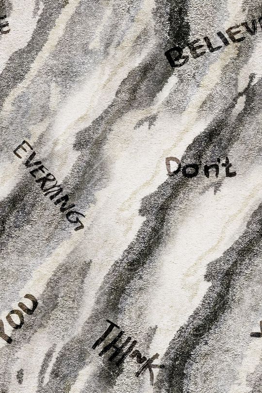 男装满版花印花华亿平台图片