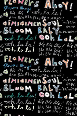 字母印花华亿平台图片