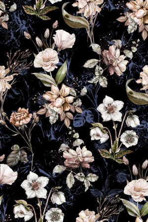 黑底花卉印花华亿平台图片