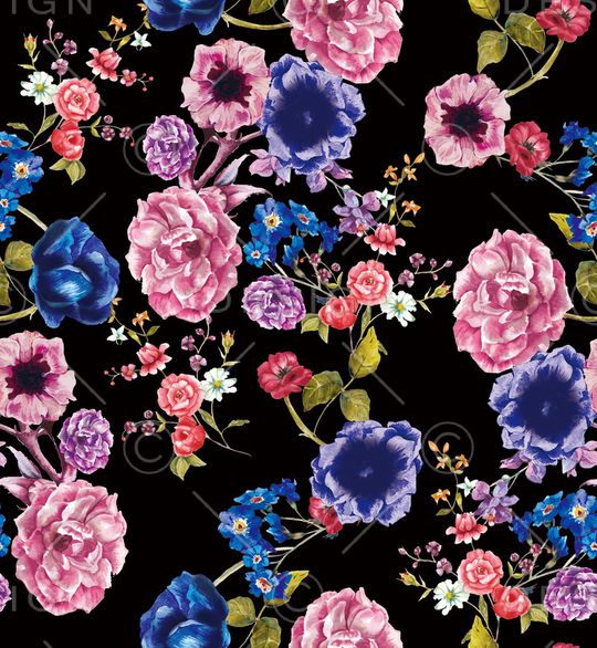 黑底花卉印花华亿平台图片