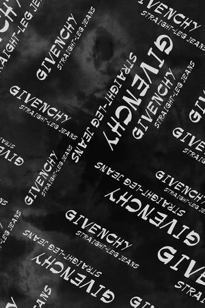 字母印花华亿平台图片